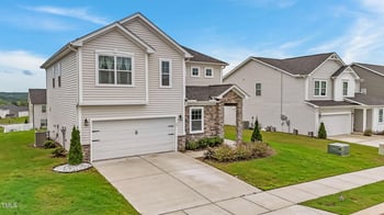 25 Hartford Ln, Fuquay Varina, NC 27526