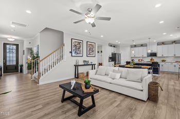 25 Hartford Ln, Fuquay Varina, NC 27526