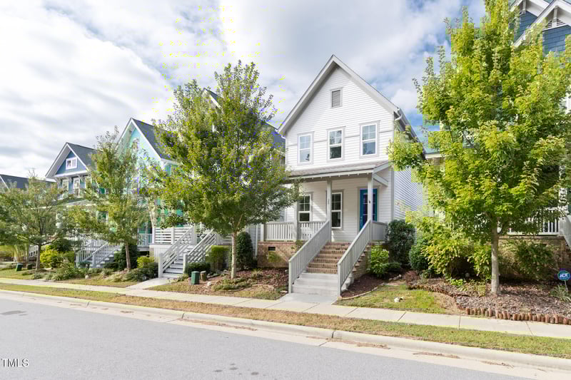 25 Hawk Point Rd, Chapel Hill, NC 27517