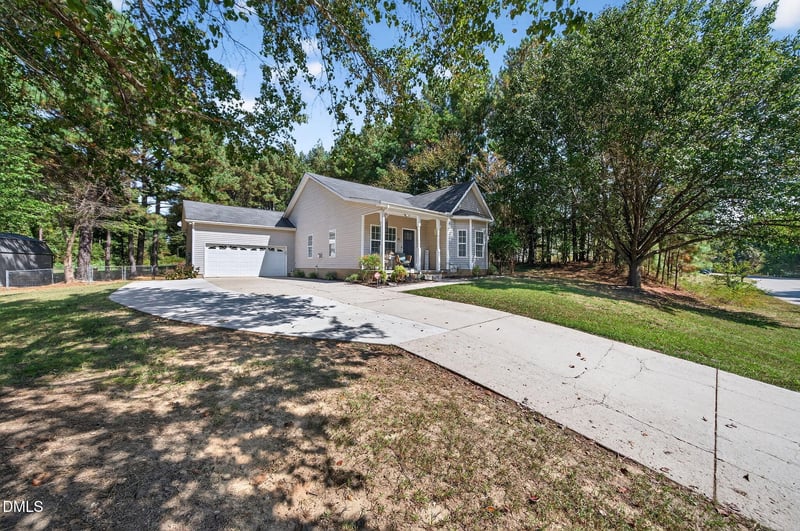 25 Hillside Village Dr, Louisburg, NC 27549