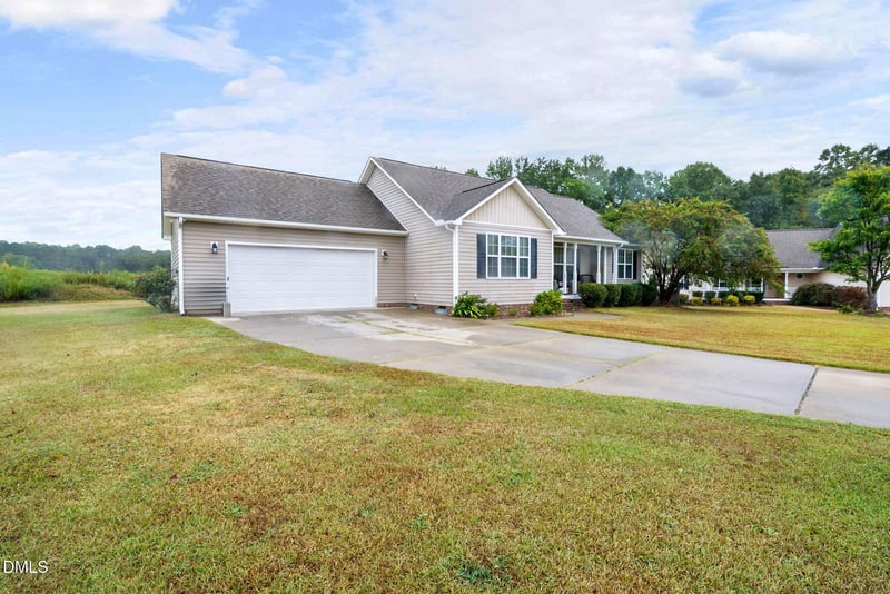25 Lawrence Ct, Smithfield, NC 27577