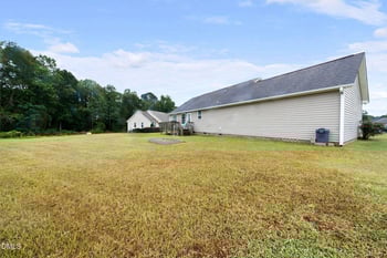 25 Lawrence Ct, Smithfield, NC 27577