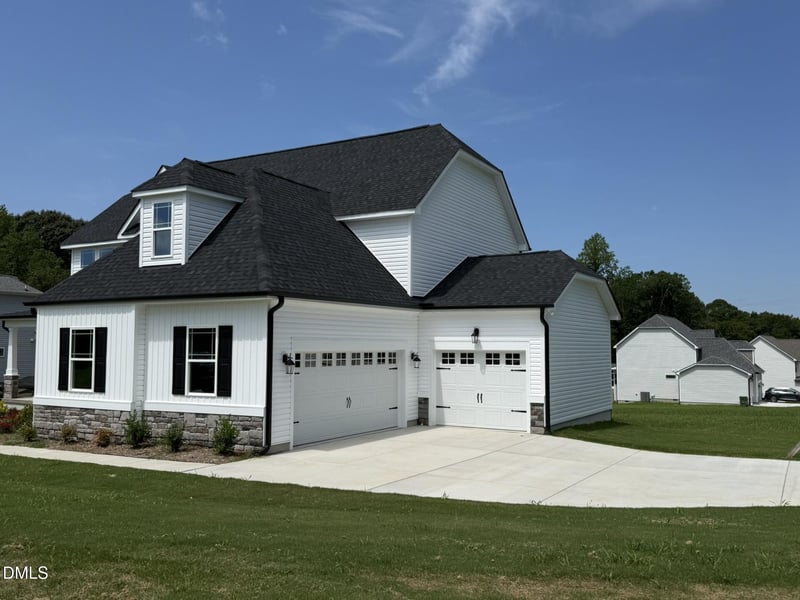 25 Mineral Springs Way, Benson, NC 27504