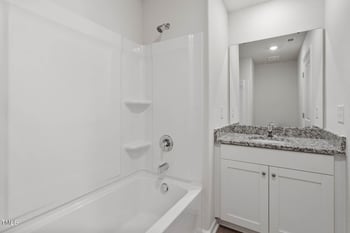 25 Neuse Hollow Ct, Clayton, NC 27527