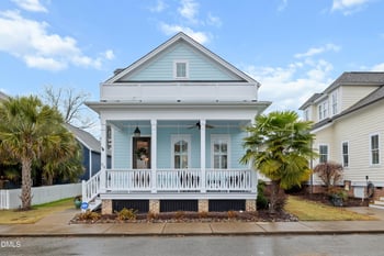 25 Oglethorpe Ave, Clayton, NC 27527