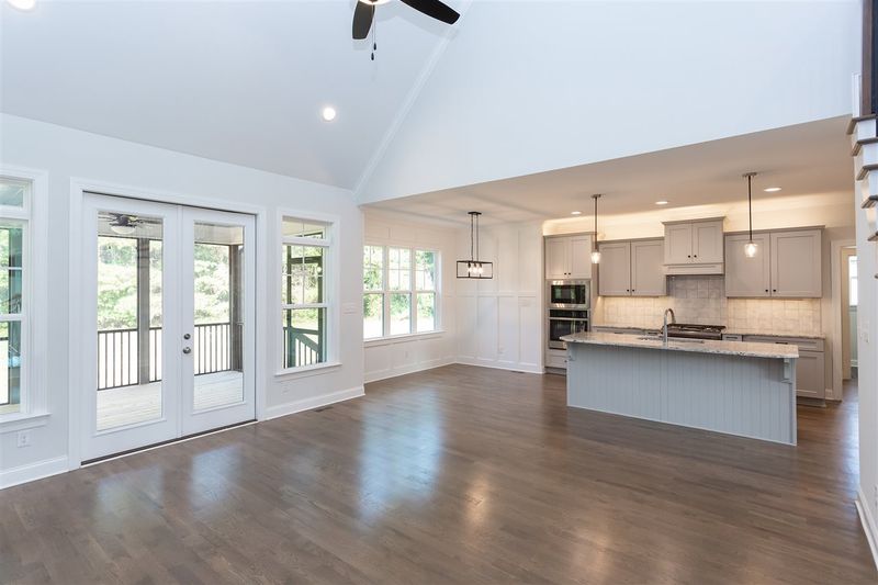 25 Paddocks Ct, Zebulon, NC 27597