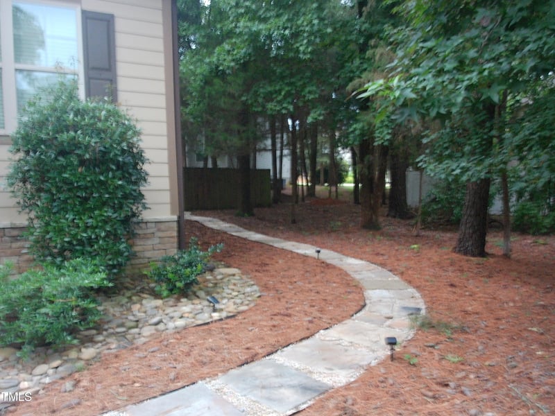 25 Paddy Ln, Youngsville, NC 27596