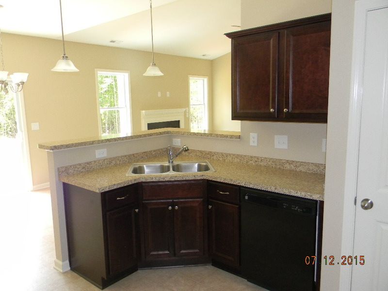 25 Ridgemont Dr, Franklinton, NC 27525