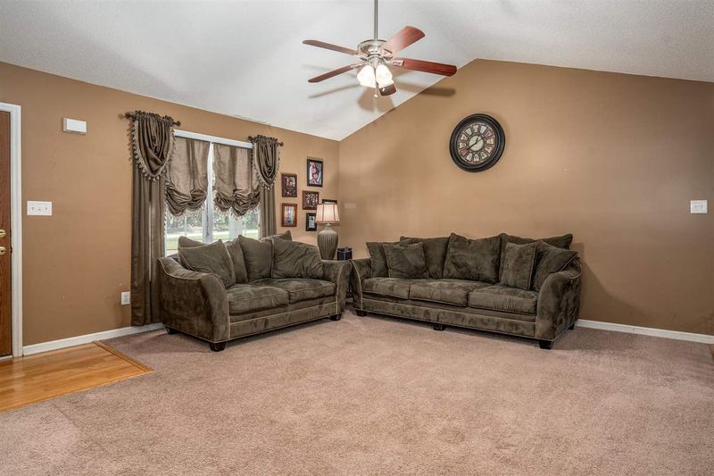 25 Rolling Cloud Dr, Louisburg, NC 27549