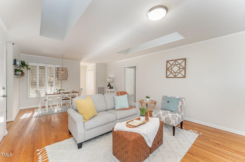 25 Sandstone Ridge Dr, Durham, NC 27713