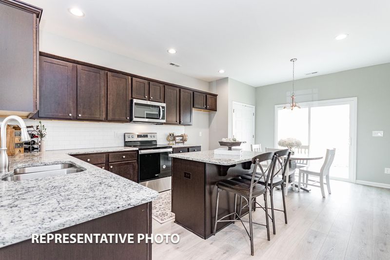 25 Seedling Ct, Zebulon, NC 27597