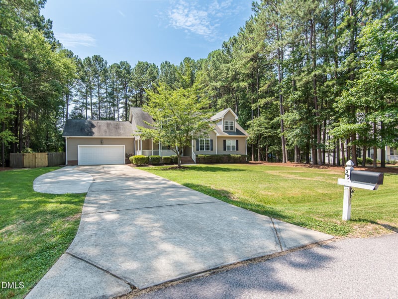 25 Shellcross Ct, Youngsville, NC 27596