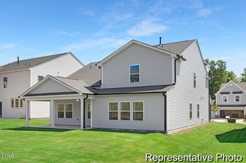 25 Silent Bend Dr #255, Clayton, NC 27527