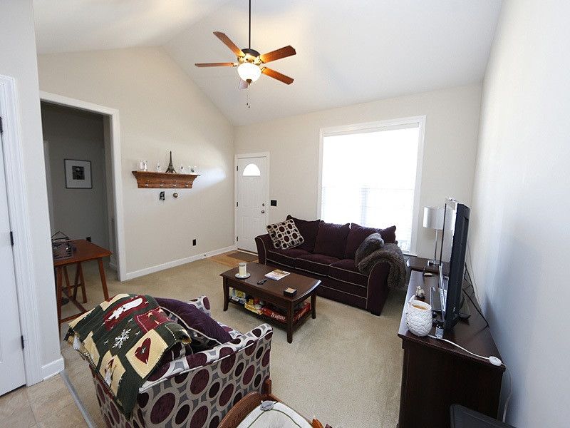 25 Somerset Dr, Franklinton, NC 27525