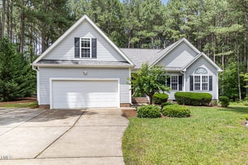 25 Spicetree Ct, Youngsville, NC 27596