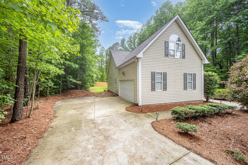 25 Williamston Ridge Dr, Youngsville, NC 27596