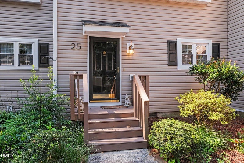 25 Willow Bridge Dr, Durham, NC 27707