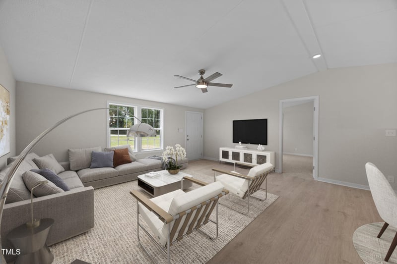 250 Allen Dr, Fuquay Varina, NC 27526
