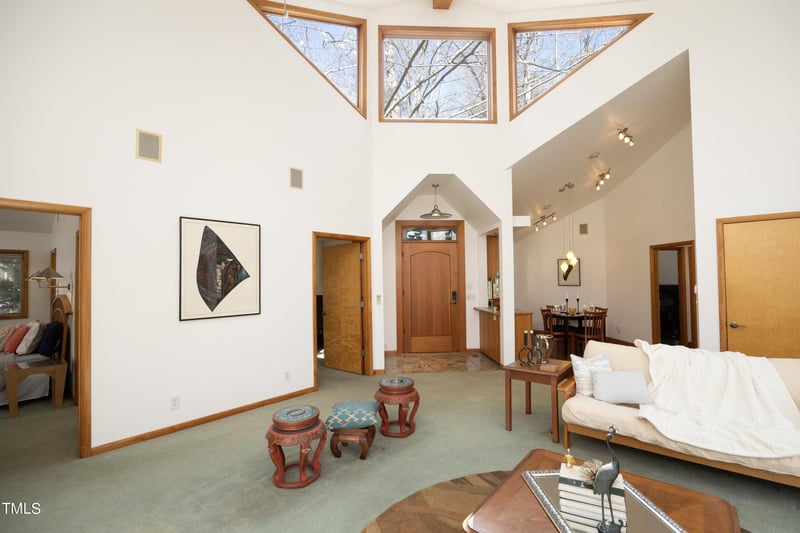 250 Amber Wood Rn, Chapel Hill, NC 27516