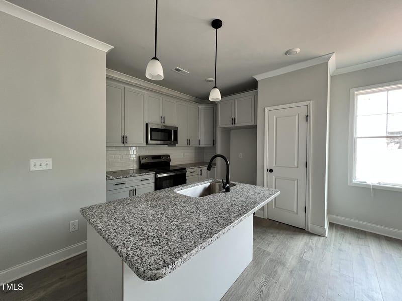 250 Bluejay St, Clayton, NC 27520