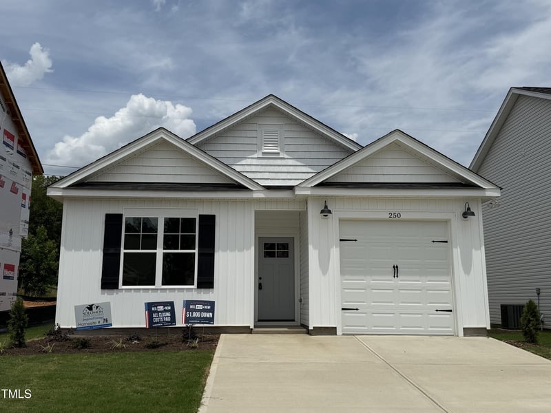 250 Bluejay St, Clayton, NC 27520