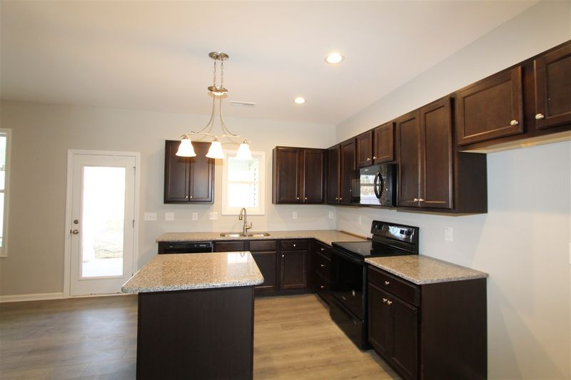 250 Cullen Ct, Clayton, NC 27520