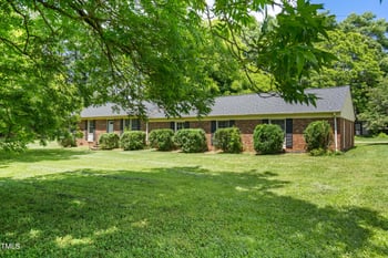250 Dixon Rd, Graham, NC 27253