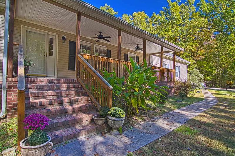 250 Edgar St, Chapel Hill, NC 27516