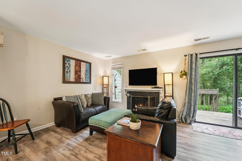 250 Estes Dr #101, Chapel Hill, NC 27514