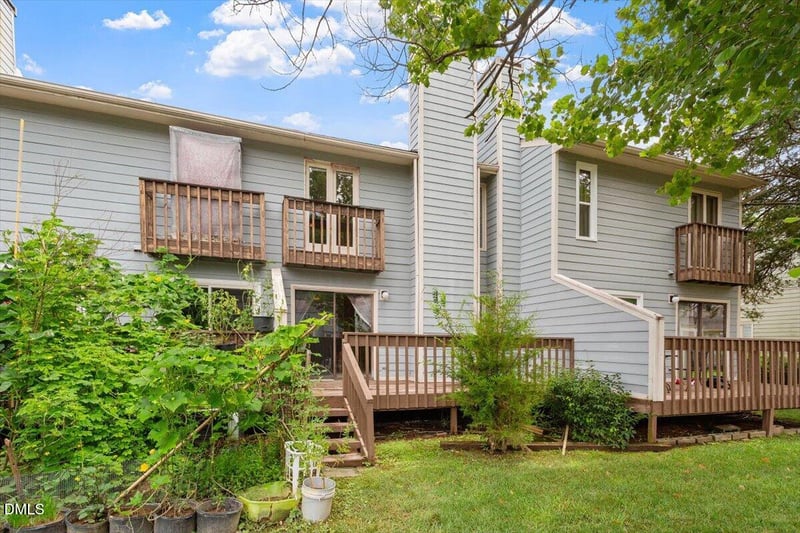 250 Estes Dr #31, Chapel Hill, NC 27514