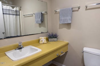 250 Estes Dr #31, Chapel Hill, NC 27514