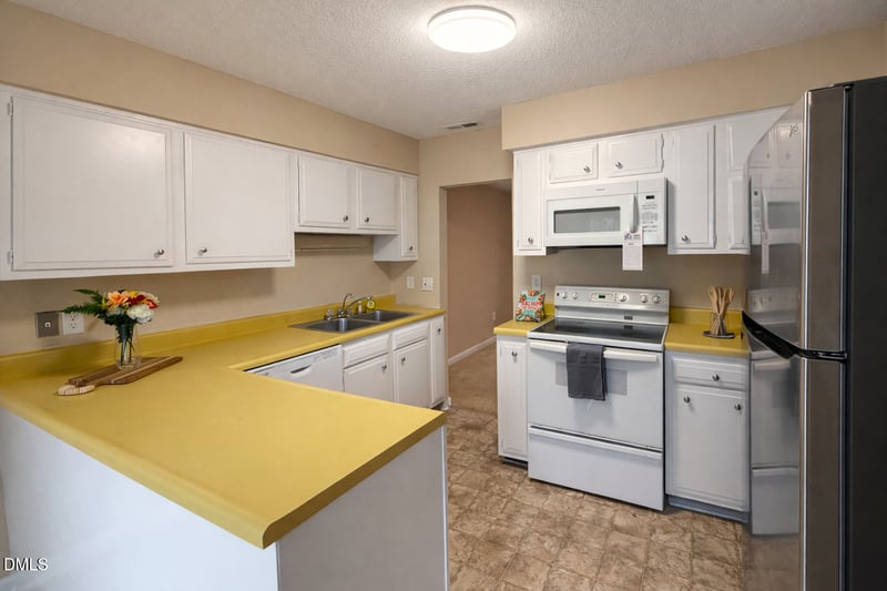 250 Estes Dr #31, Chapel Hill, NC 27514