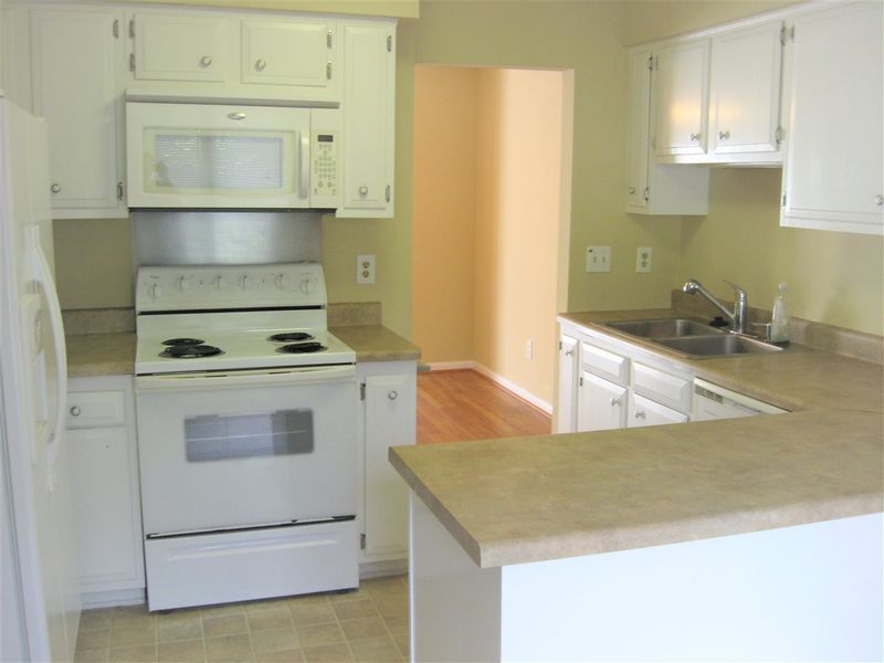 250 S Estes Dr #34, Chapel Hill, NC 27514