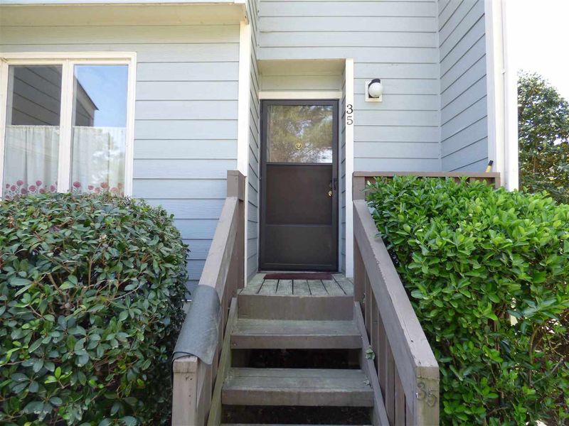 250 S Estes Dr #35, Chapel Hill, NC 27514
