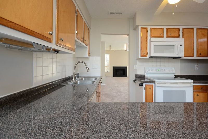 250 S Estes Dr #51, Chapel Hill, NC 27514
