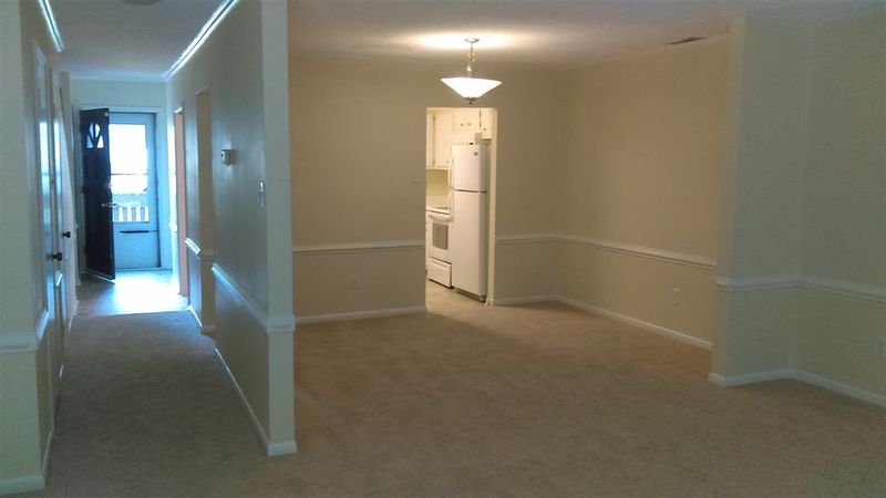 250 S Estes Dr #52, Chapel Hill, NC 27514