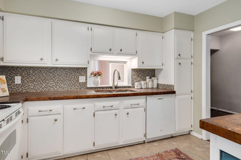 250 Estes Dr #53, Chapel Hill, NC 27514