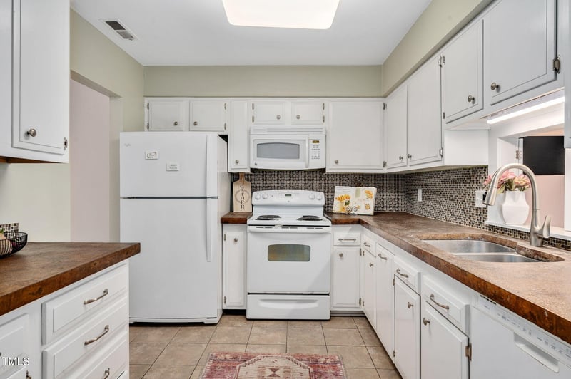 250 Estes Dr #53, Chapel Hill, NC 27514