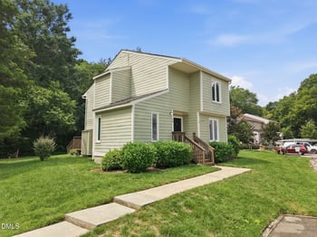250 Estes Dr #70, Chapel Hill, NC 27514