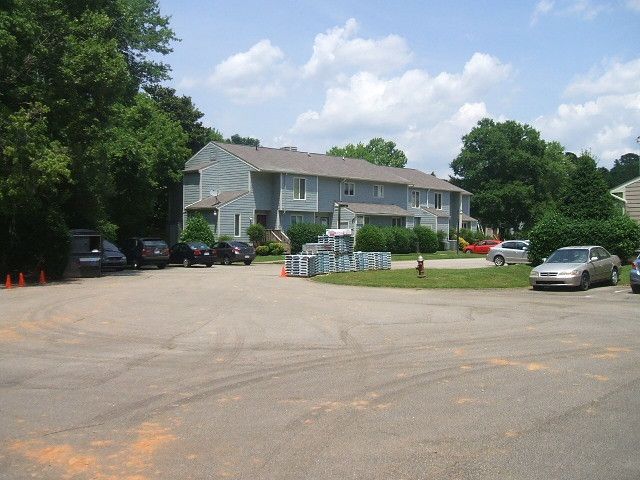 250 S Estes Dr #94, Chapel Hill, NC 27514