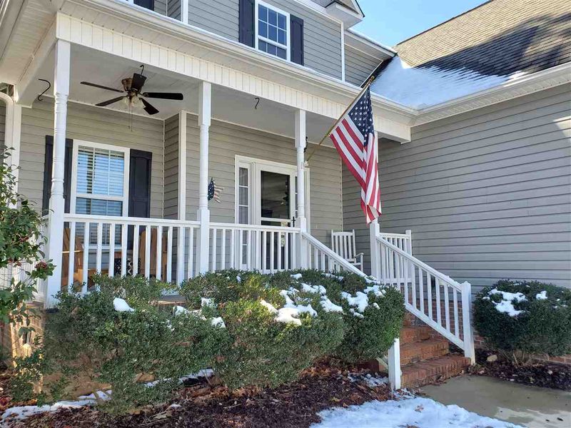 250 Farm Dr, Clayton, NC 27527