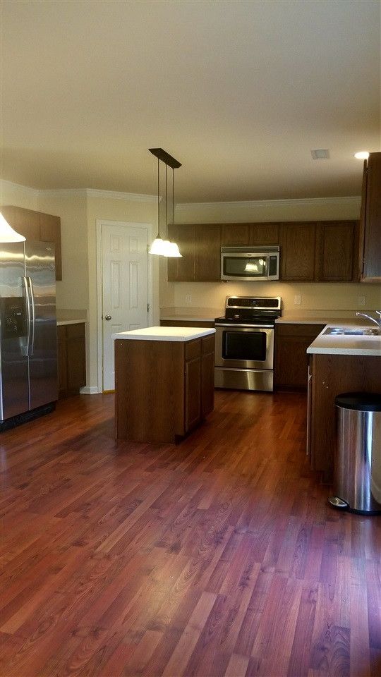 250 Farrington Dr, Clayton, NC 27520