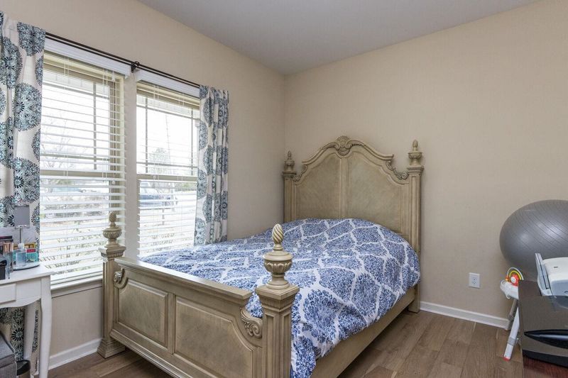 250 Holman Dr, Garner, NC 27529