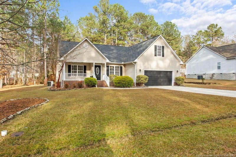 250 Maplewood Dr, Sanford, NC 27332