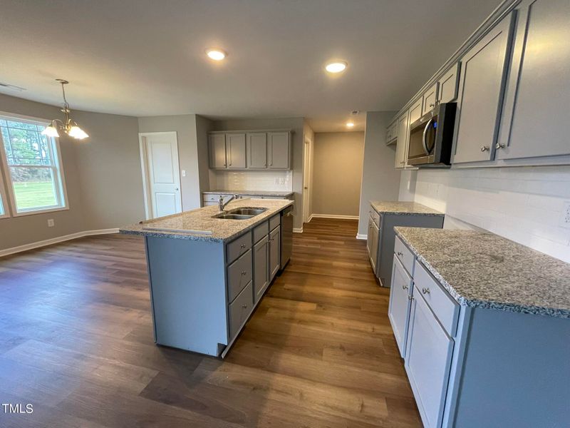 250 Paint Horse Dr, Benson, NC 27504