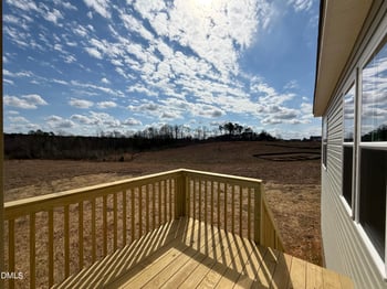 250 Tee Dr, Selma, NC 27576