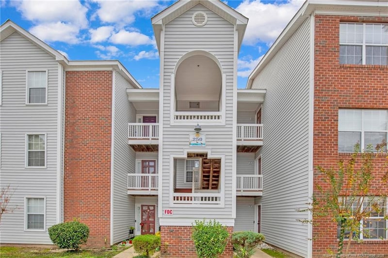 250 Waterdown Dr #4, Fayetteville, NC 28314