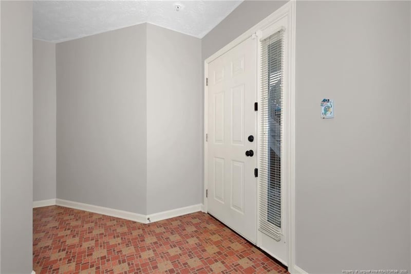 250 Waterdown Dr #4, Fayetteville, NC 28314