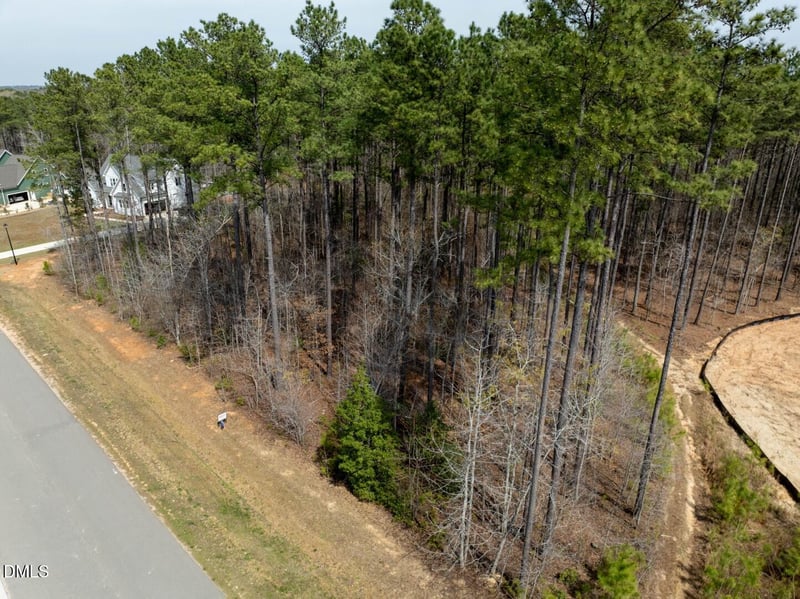 250 Whistlers Cv, Louisburg, NC 27549