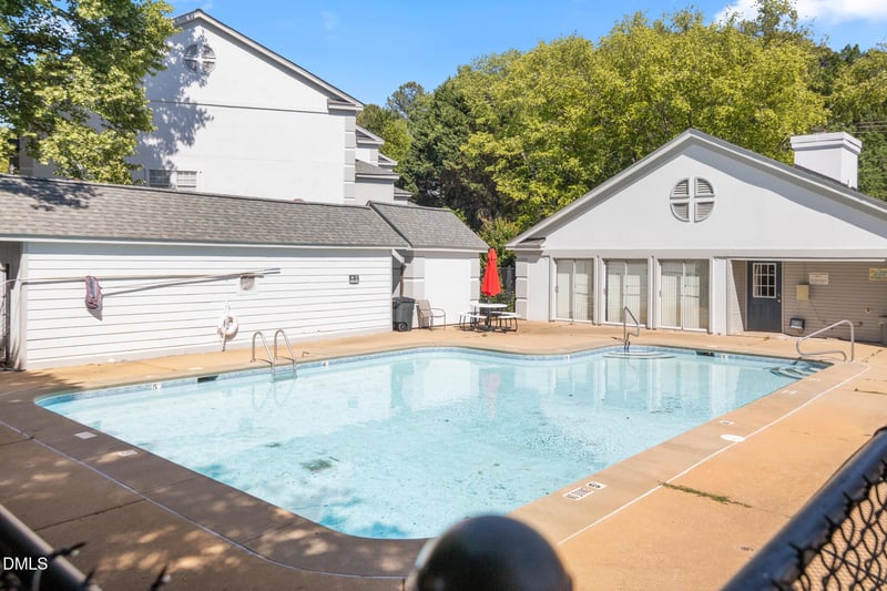 2500 Avent Ferry Rd #201, Raleigh, NC 27606